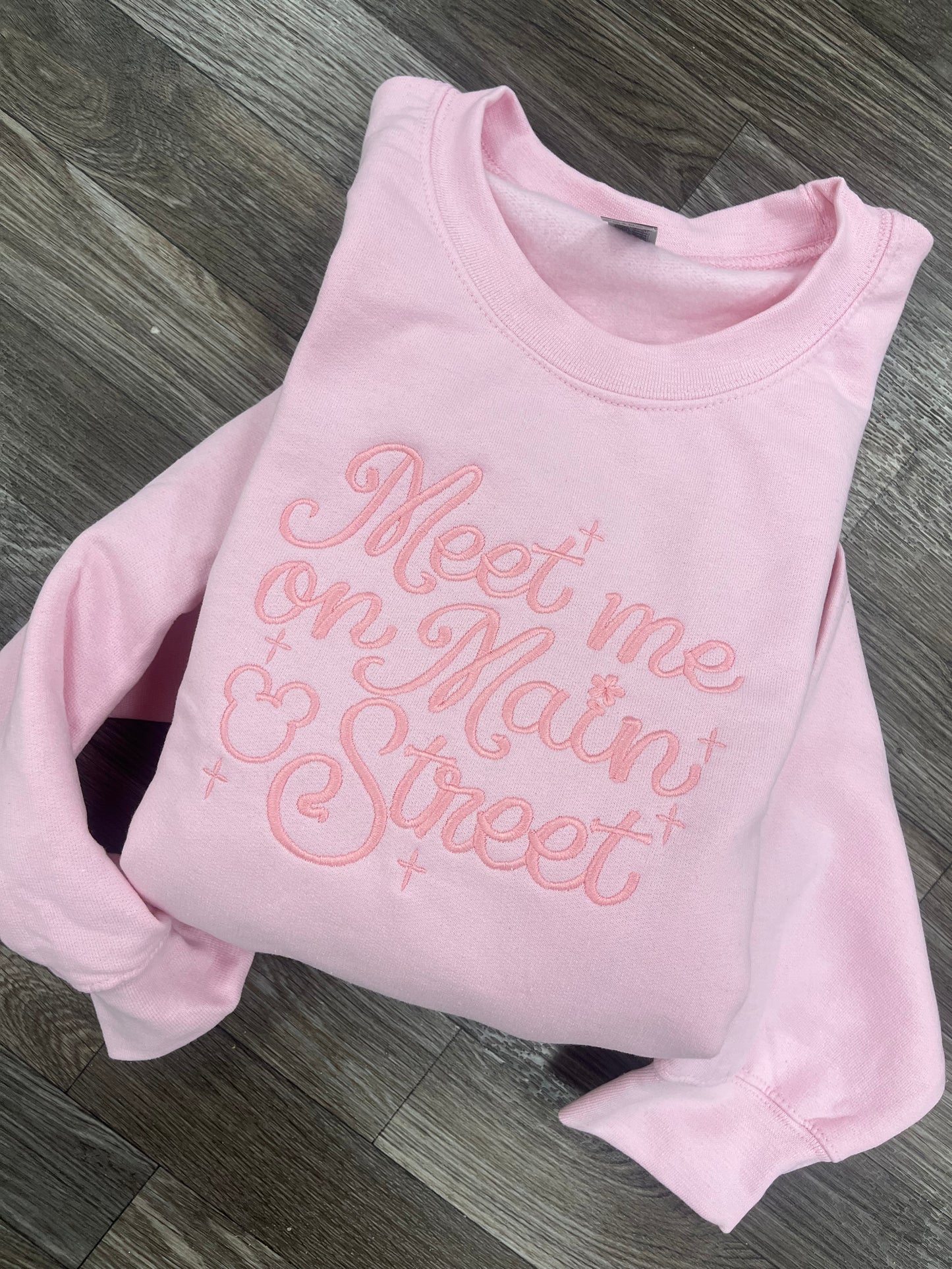 Meet Me on Main St Crewneck