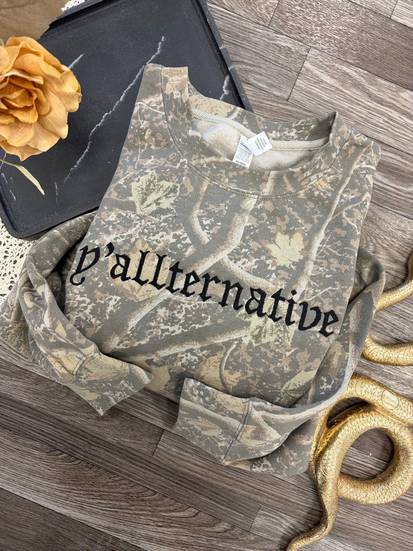 Yallternative Crewneck