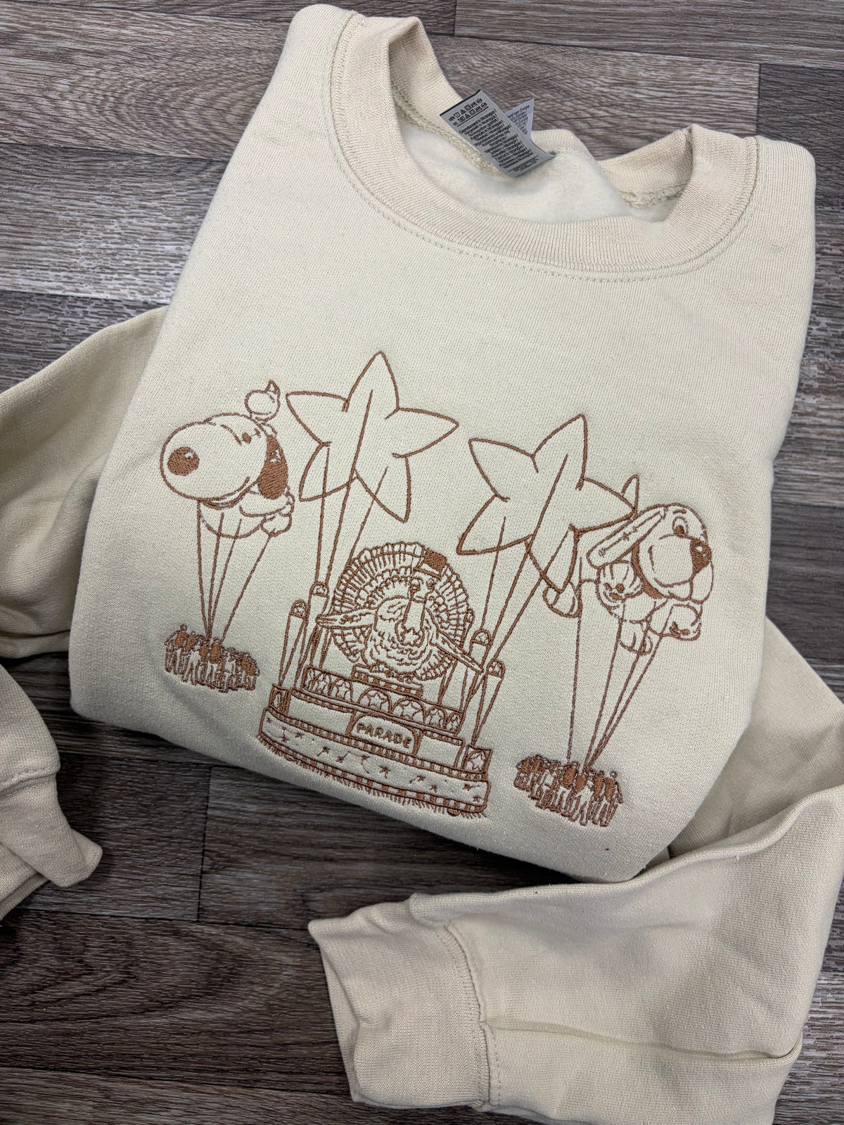 Thanksgiving Parade Gildan Crewneck